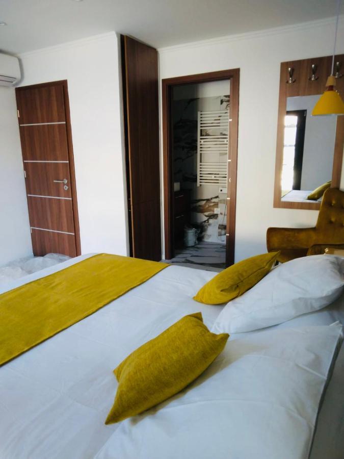 칼렌자나 A Casa Di Jo B&B 외부 사진